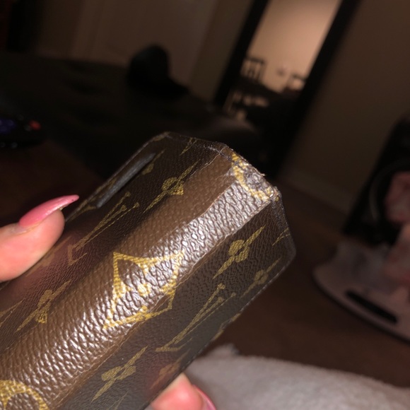 Louis Vuitton iPhone X phone case - Picture 3 of 6